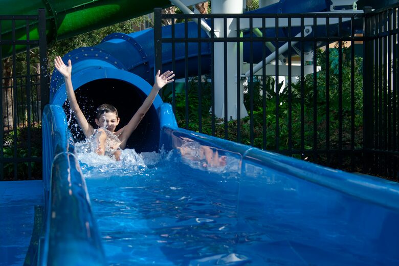 2 Miles From Disney with Private Resort Amenities - Kissimmee, Florida