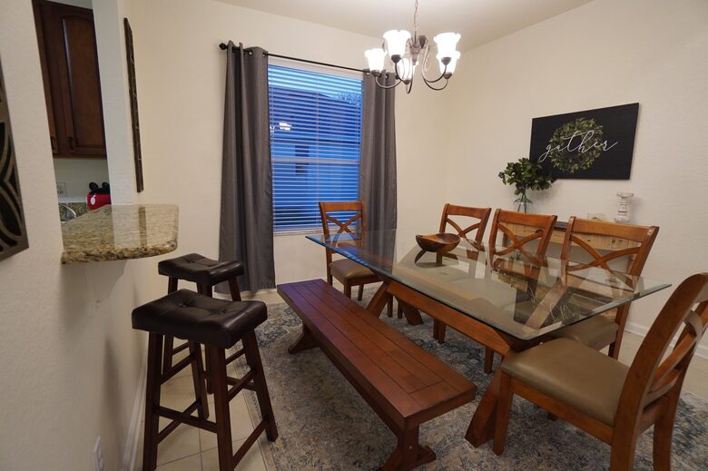 2 Miles From Disney with Private Resort Amenities - Kissimmee, Florida