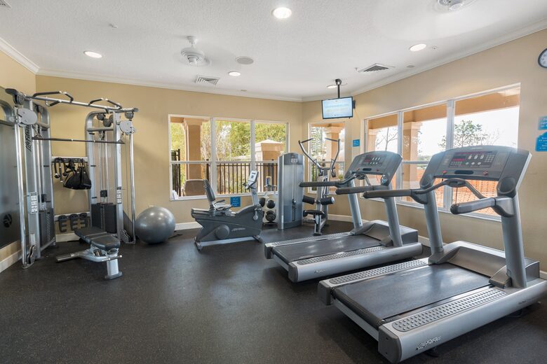 2 Miles From Disney with Private Resort Amenities - Kissimmee, Florida