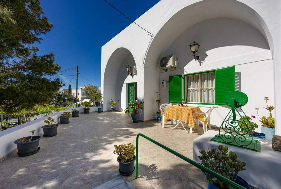 Amoni House – Authentic Village Stay in Santorini - Pyrgos Kallistis, Santorini, Greece