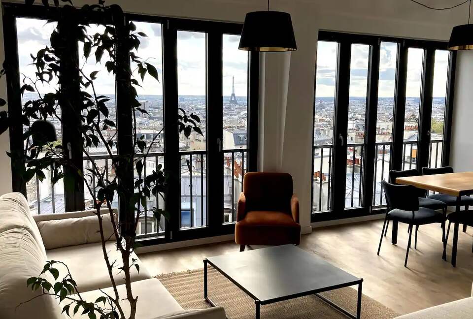 Apartment In Montmartre - Paris, France
