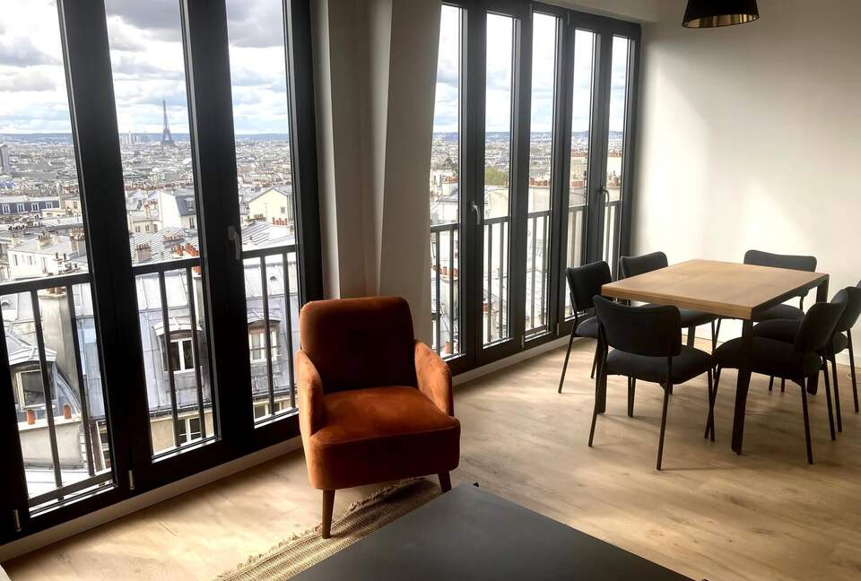 Apartment In Montmartre - Paris, France