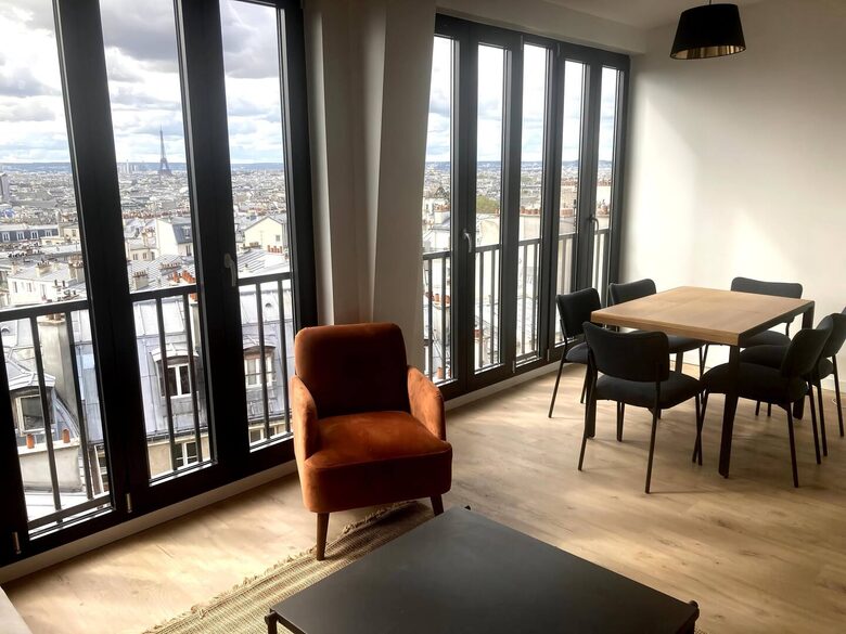 Apartment In Montmartre - Paris, France