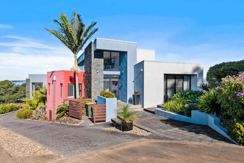 Seabreeze Sanctuary - Long Beach, Australia