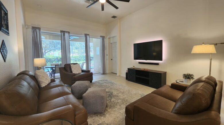 2 Miles From Disney with Private Resort Amenities - Kissimmee, Florida