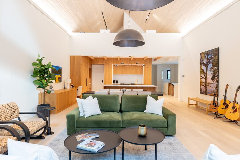 Stoked Ski Haus Luxe | Near Whistler Village! - Whistler, Canada