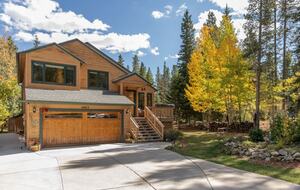 Beautiful Peak 7 Mountain Home