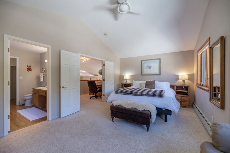 Master Bedroom, King bed with mountain views