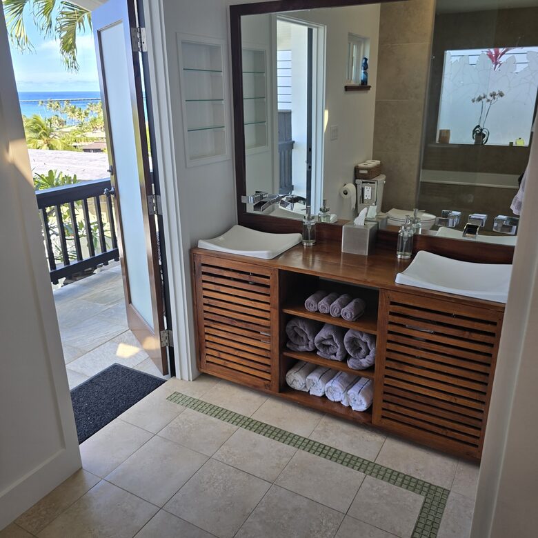 J'Ohana Guest House in Lanikai - Kailua, Hawaii