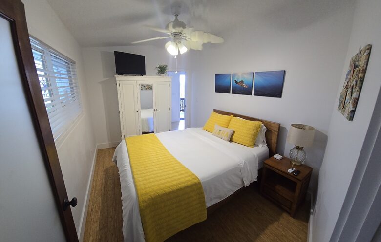 J'Ohana Guest House in Lanikai - Kailua, Hawaii