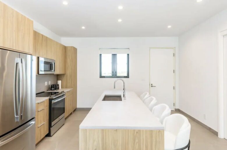 Grace Bay Modern Luxury Condo - Providenciales, Turks and Caicos Islands