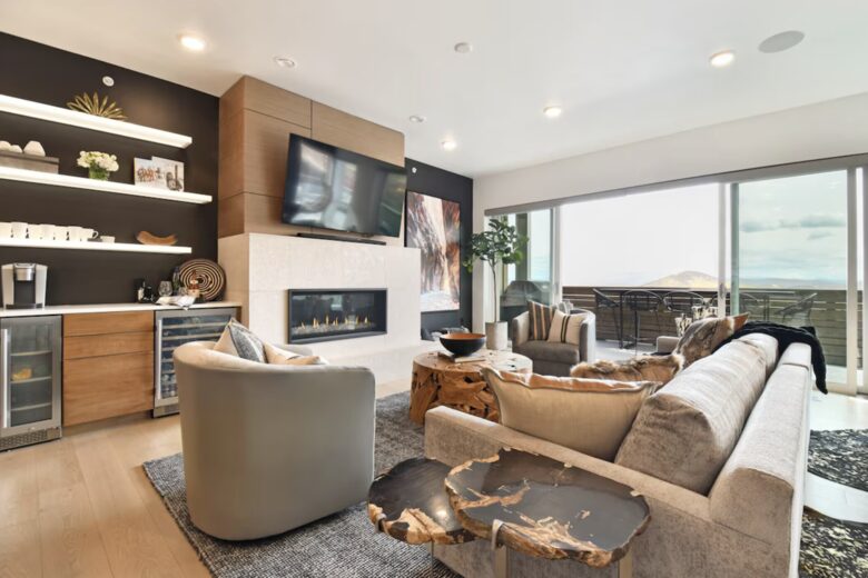 Premier Ski-In/Ski-Out Apex Townhome with Private Hot Tub - Park City, Utah