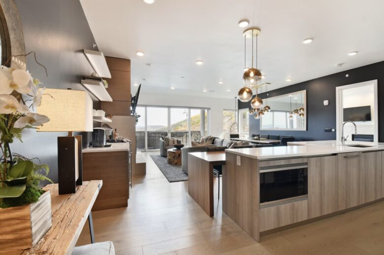 Premier Ski-In/Ski-Out Apex Townhome with Private Hot Tub - Park City, Utah