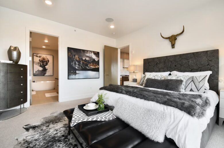 Premier Ski-In/Ski-Out Apex Townhome with Private Hot Tub - Park City, Utah