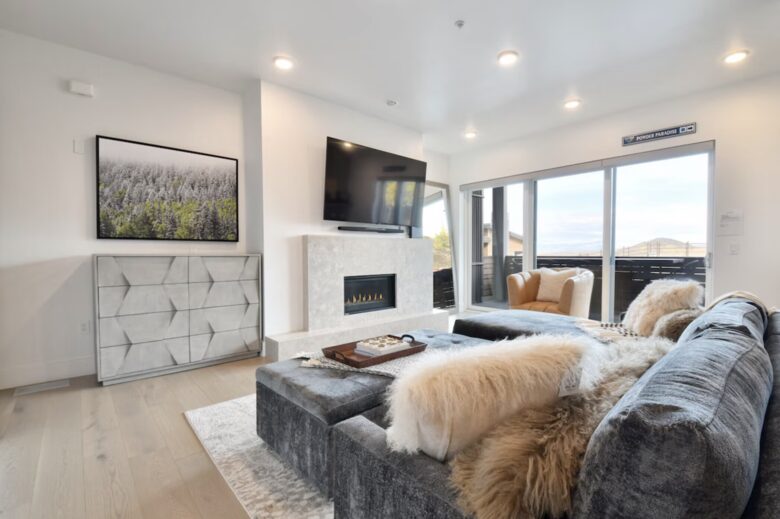 Premier Ski-In/Ski-Out Apex Townhome with Private Hot Tub - Park City, Utah