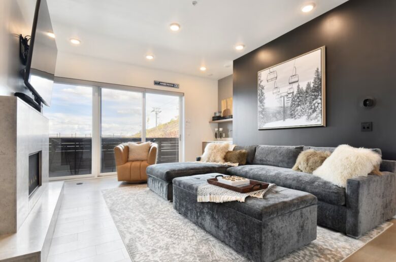 Premier Ski-In/Ski-Out Apex Townhome with Private Hot Tub - Park City, Utah