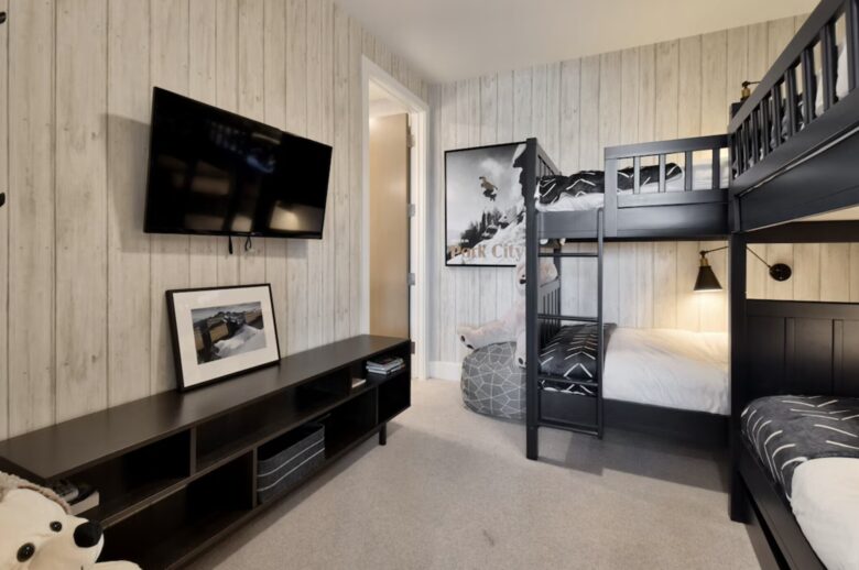 Premier Ski-In/Ski-Out Apex Townhome with Private Hot Tub - Park City, Utah
