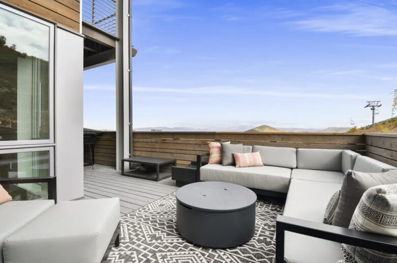Premier Ski-In/Ski-Out Apex Townhome with Private Hot Tub - Park City, Utah