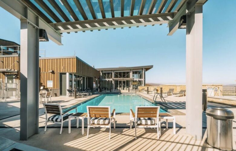 Premier Ski-In/Ski-Out Apex Townhome with Private Hot Tub - Park City, Utah