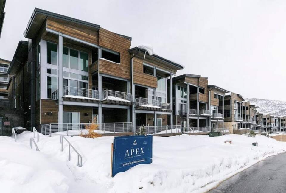 Premier Ski-In/Ski-Out Apex Townhome with Private Hot Tub - Park City, Utah