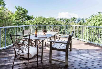Castaways Beach House | Noosa Beachfront with Pool & Tennis - Castaways Beach, Australia