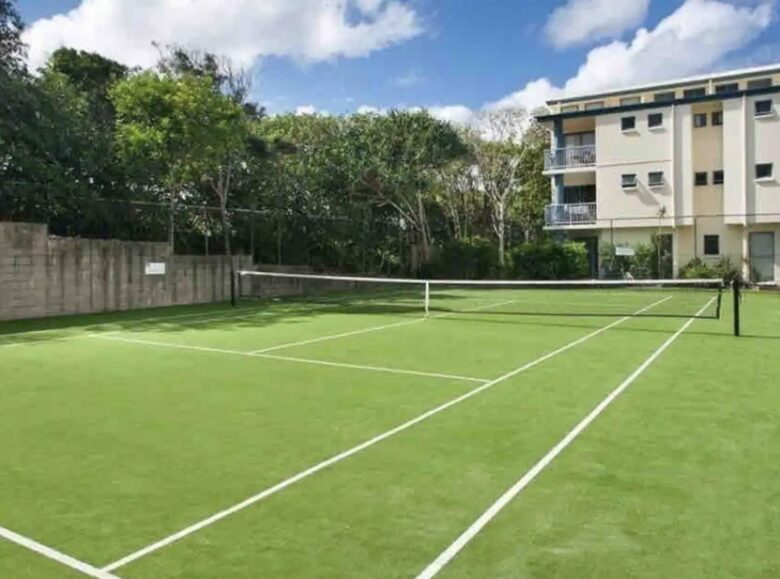 Castaways Beach House | Noosa Beachfront with Pool & Tennis - Castaways Beach, Australia