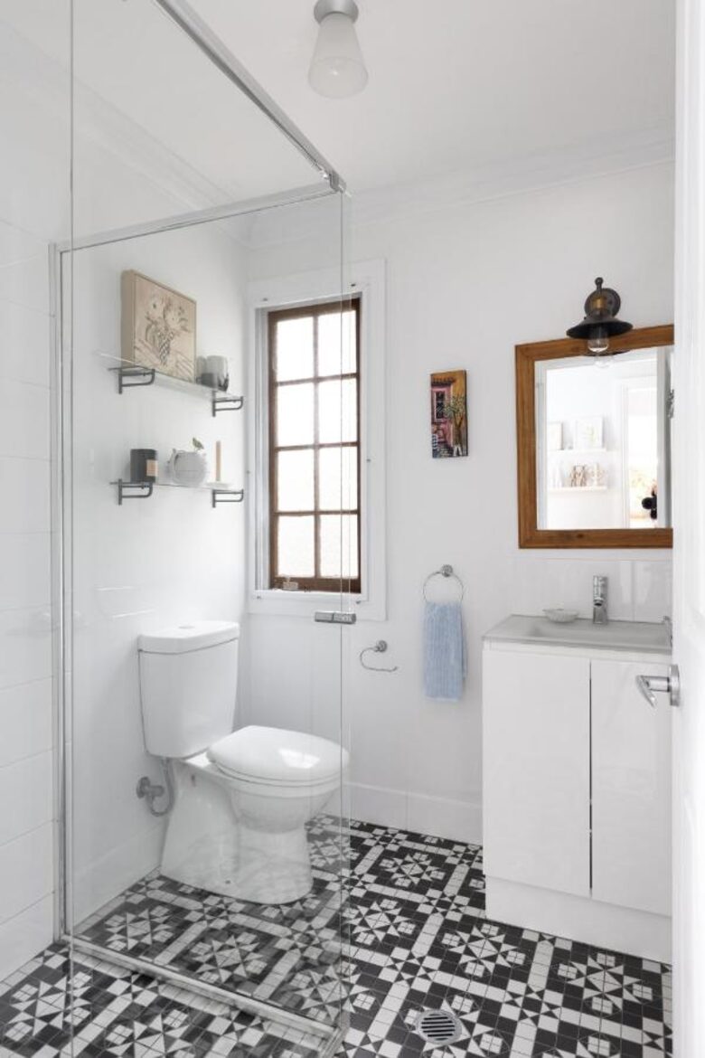 The Witta Chapel | Luxury Country Cottage Escape for 6 - Witta, Australia
