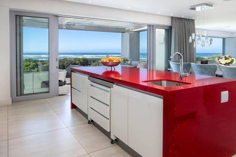 Stamford On Sea - Ornus District, Hermanus, South Africa