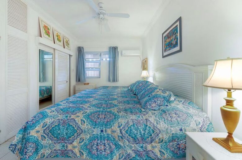 Golden View | Tropical Garden Condo With Pool In Saint James - Sunset Crest, Holetown, Barbados