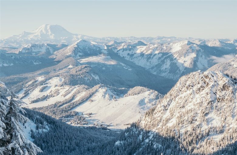 Snoqaulmie Pass Mountain Retreat - Snoqualmie Pass, Washington