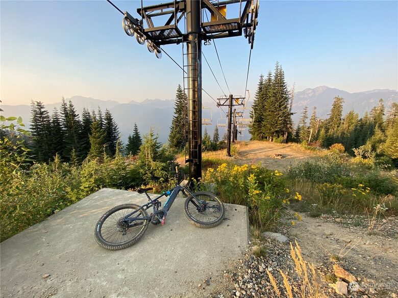 Snoqaulmie Pass Mountain Retreat - Snoqualmie Pass, Washington