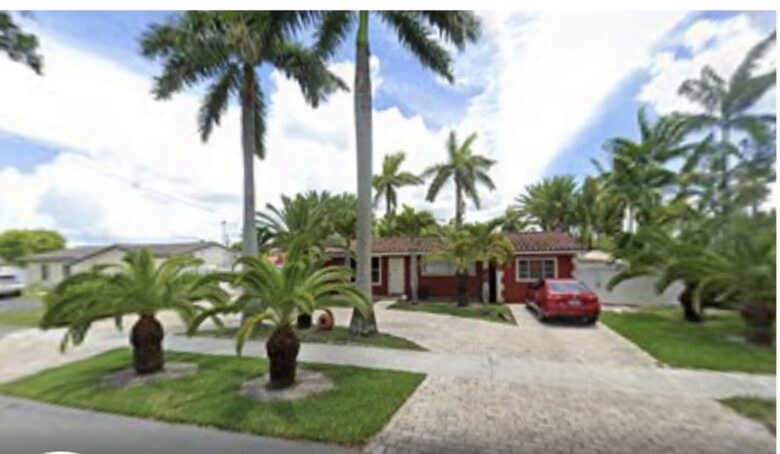 Tropical Oasis Residence - Miami, Florida