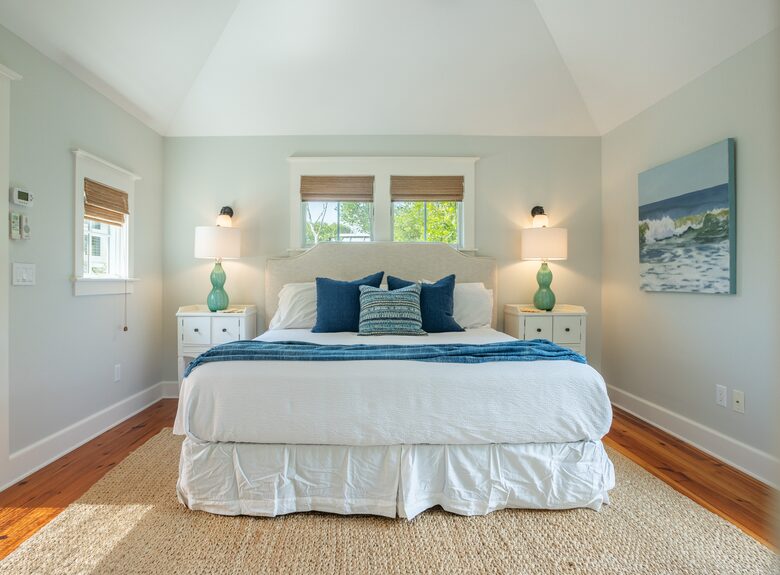 2nd Level Bedroom #5 Crofter with King Bed and Private Bath