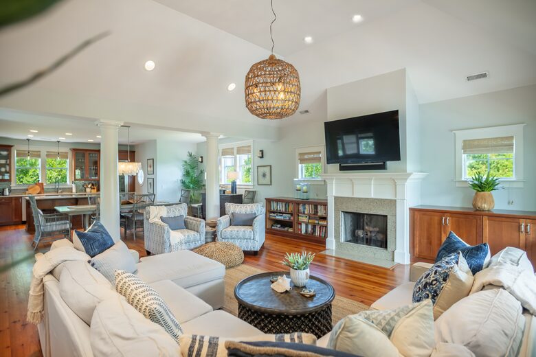 2nd Floor Main Living