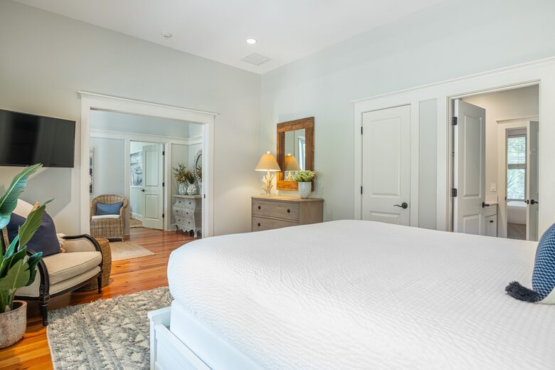 1st Floor Bedroom #3 with Queen Bed & Attached J&J Bath