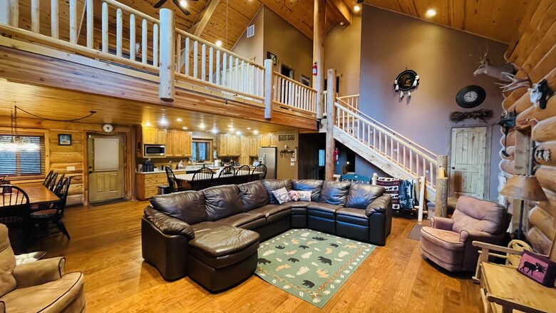 Big Bear Lodge: Spacious Escape in Tollgate Canyon near Park City - Coalville, Utah