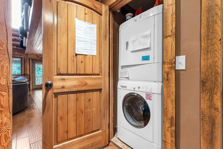 Big Bear Lodge: Spacious Escape in Tollgate Canyon near Park City - Coalville, Utah