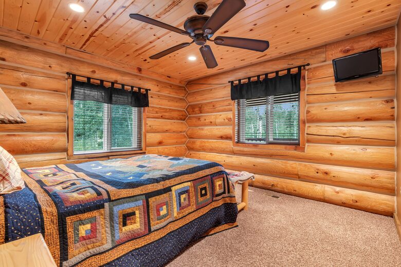 Big Bear Lodge: Spacious Escape in Tollgate Canyon near Park City - Coalville, Utah