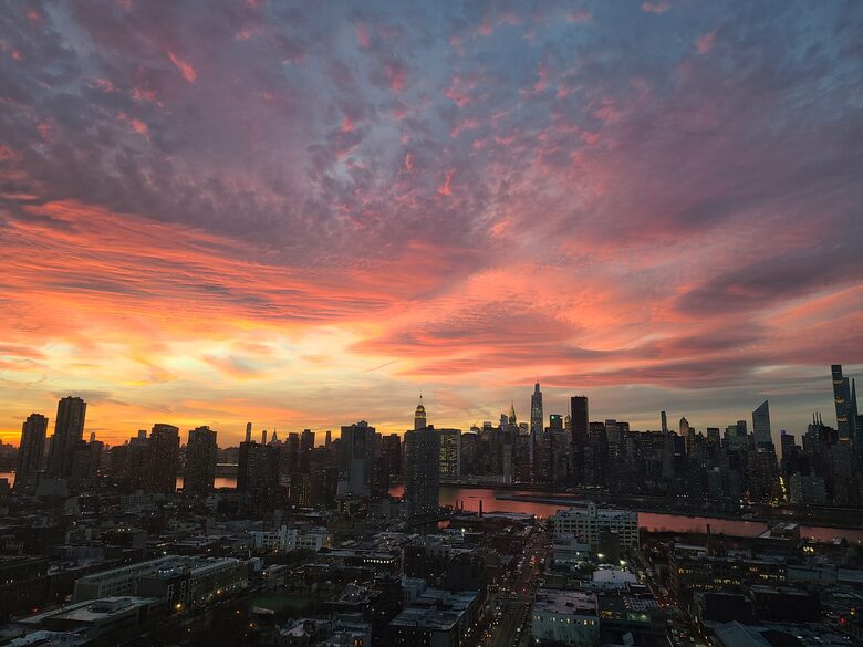 Stunning One-Bedroom with Unobstructed Manhattan Skyline Views - New York City, New York