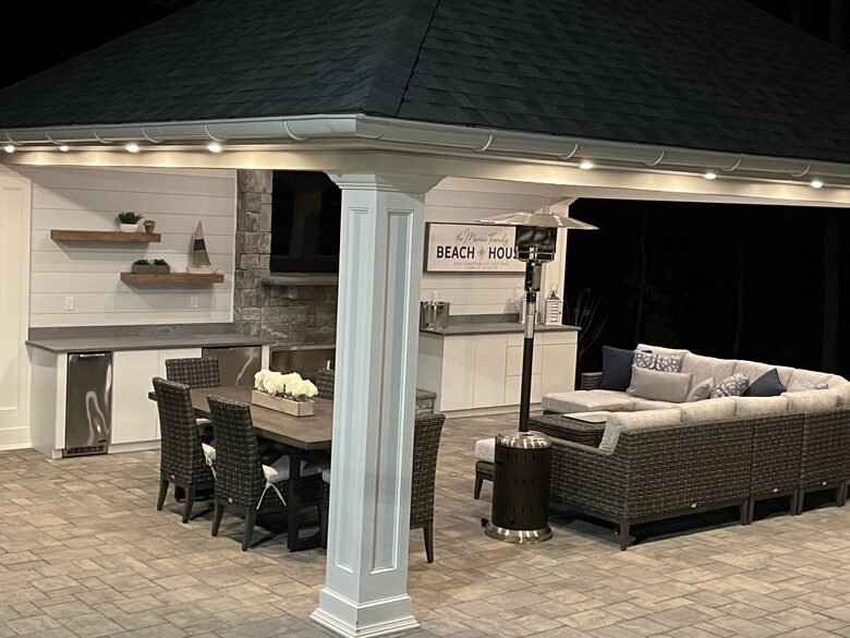 Lovely place for evenings and games in front of fireplace