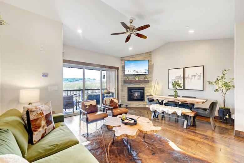 Herber City Hideaway | Beautiful views, Minutes to Park City Resorts, Hot Tub, and more! - Heber City, Utah