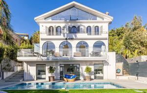 Villa Paradiso - Cannes, France