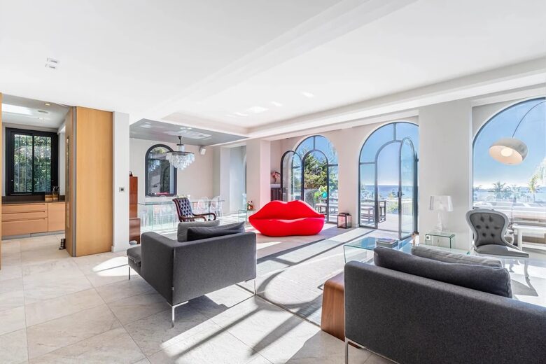 Villa Paradiso - Cannes, France