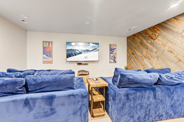 Herber City Hideaway | Beautiful views, Minutes to Park City Resorts, Hot Tub, and more! - Heber City, Utah