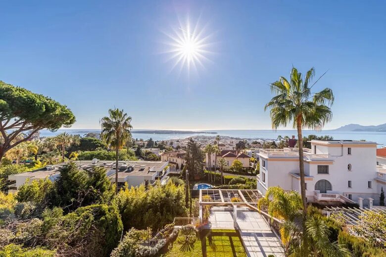 Villa Paradiso - Cannes, France