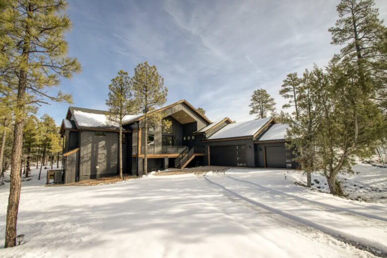 Modern Mountain Escape: Hackberry Hideaway in Show Low - Show Low, Arizona