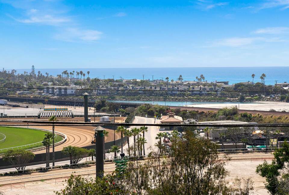 Del Mar Ocean View! Walk to the Beach! - Solana Beach, California