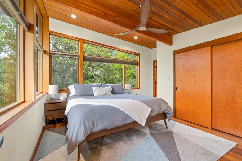 Pure Luxury: Casa Gaga Estates- Vineyard Retreat - Geyserville, California