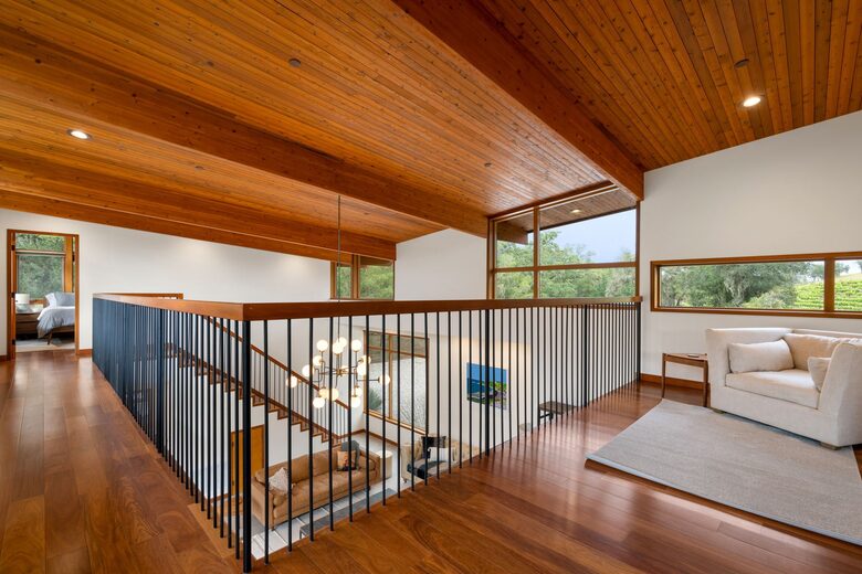 Pure Luxury: Casa Gaga Estates- Vineyard Retreat - Geyserville, California