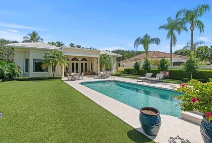 Exclusive Jupiter Sanctuary with Pool - Jupiter, Florida